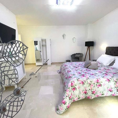 Augustea Bed & Breakfast Sannicandro di Bari Ngoại thất bức ảnh