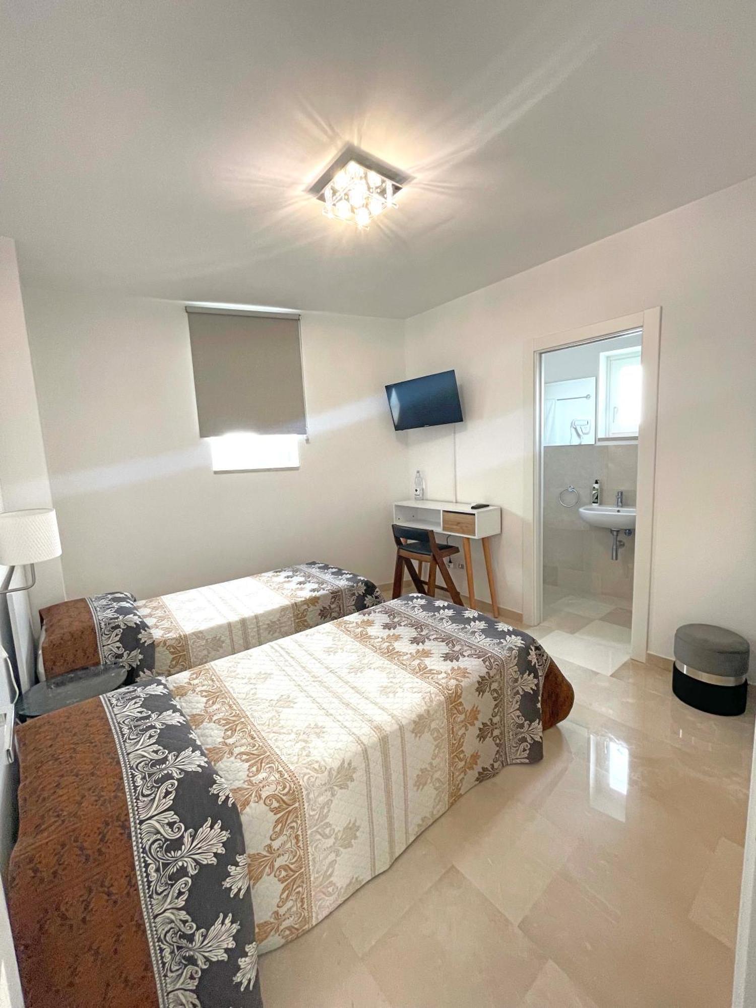 Augustea Bed & Breakfast Sannicandro di Bari Ngoại thất bức ảnh